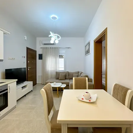 Empire 2 * Nea Michaniona