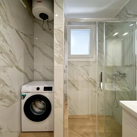 Empire 2 Nea Michaniona